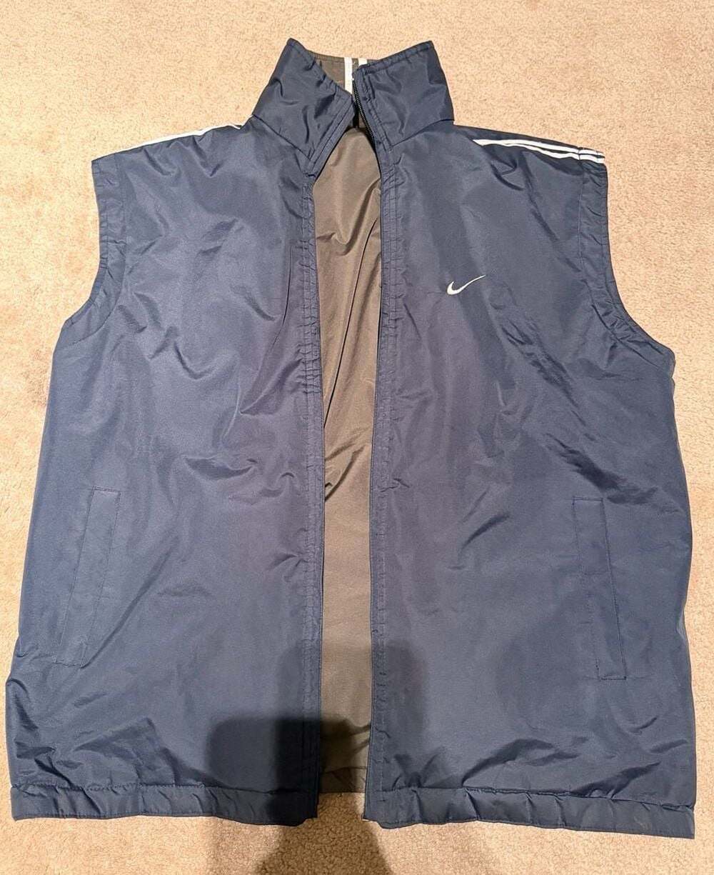 Nike Vintage Reversible Full-Zip Puffer Vest (no zipper)